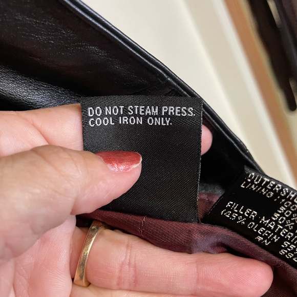 PELLE STUDIO leather jacket, Size XS. - Picture 6 of 11